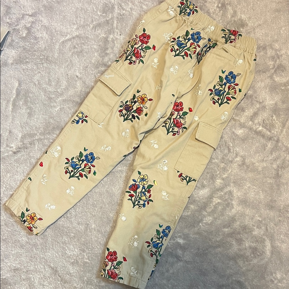 Kith RT: $95 Kids Floral Cargo Jeans - Multicolor on Tan size 4/5 - Picture 4 of 4